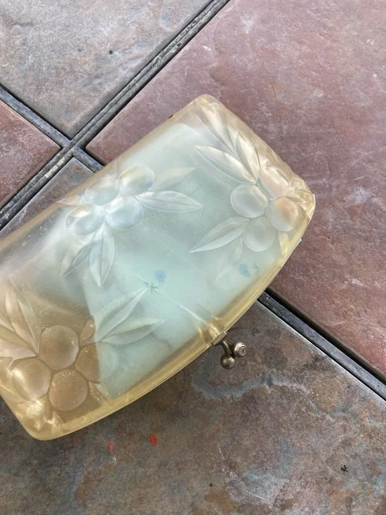 Vintage Yellow Lucite Floral Clutch with jewelry - Picture 8 of 9